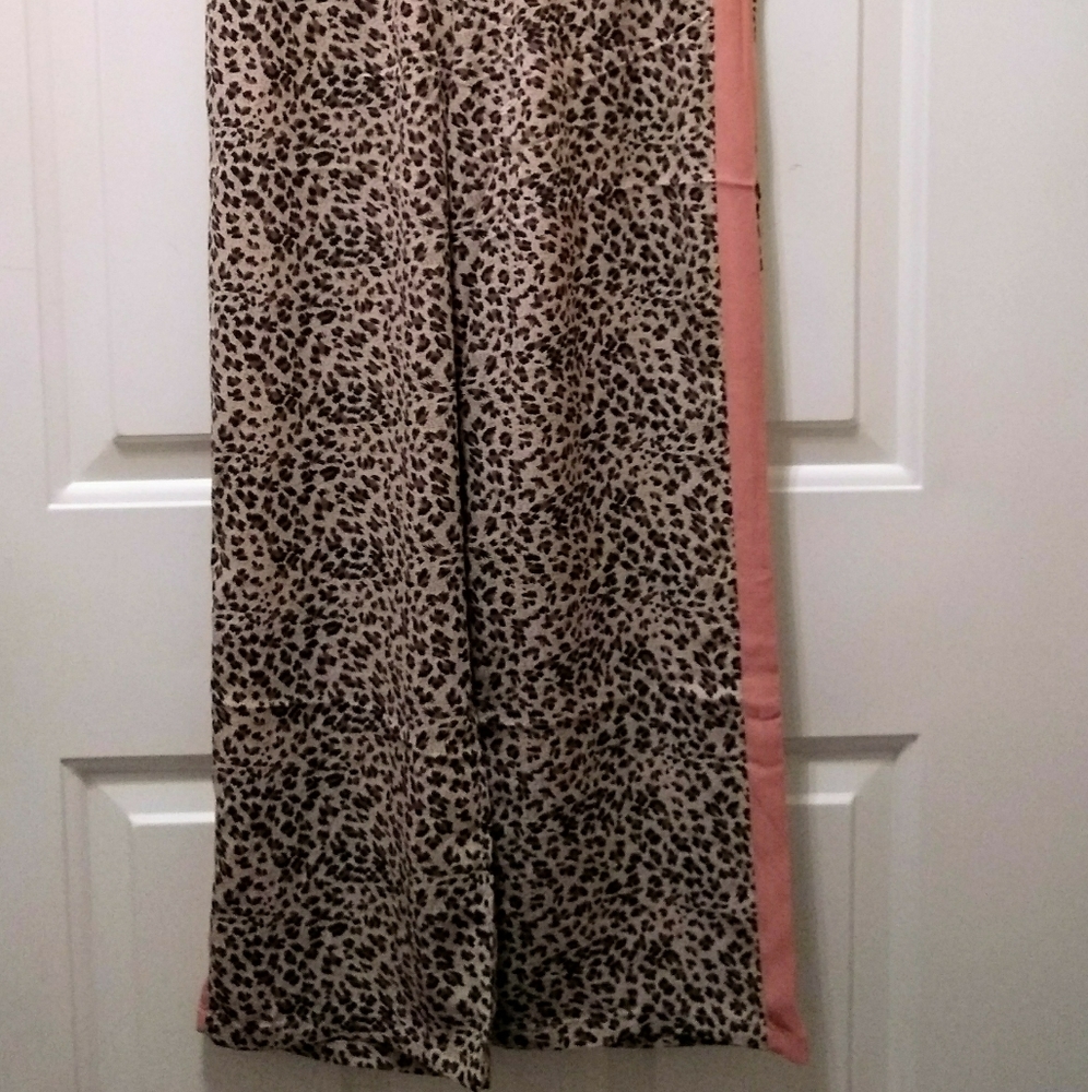 Leopard Pants - Picture 4 of 16